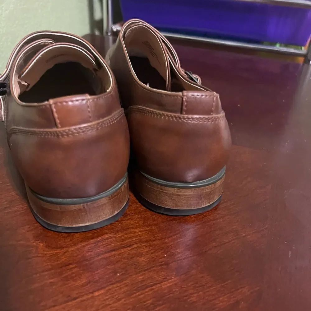 UV Signature Dress Shoe - Picture 3 of 8